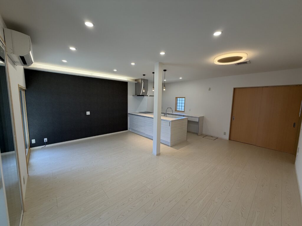 4-1. 間仕切り壁を撤去し、一体型LDKへafter